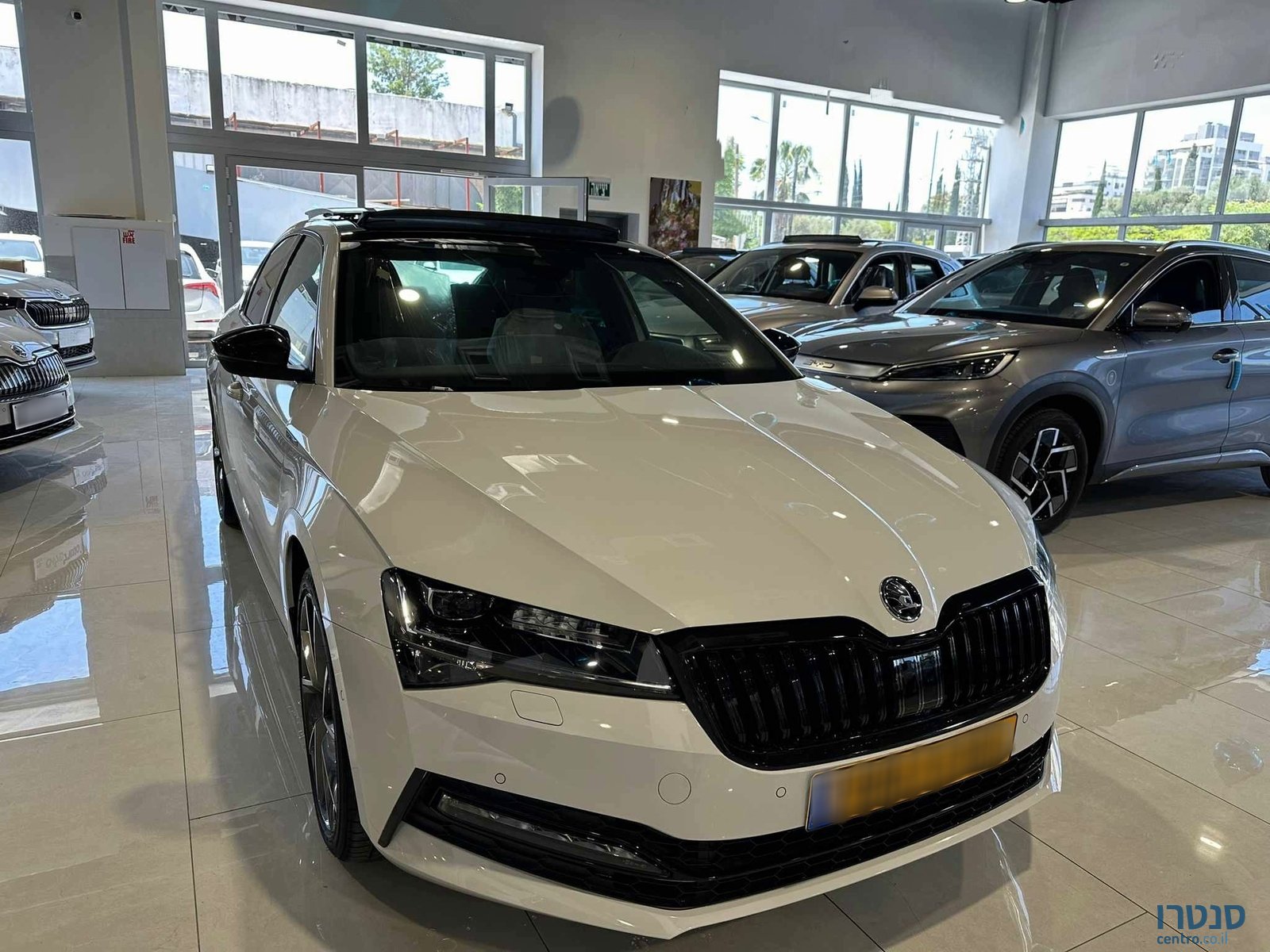 2024' Skoda Superb photo #2