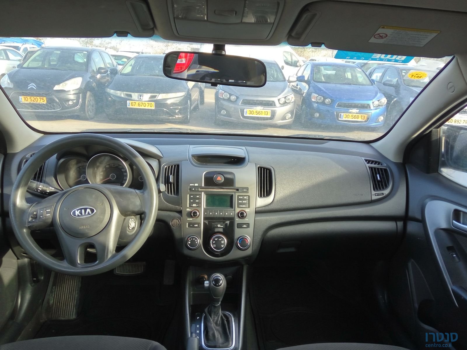 2011' Kia Forte LX photo #3