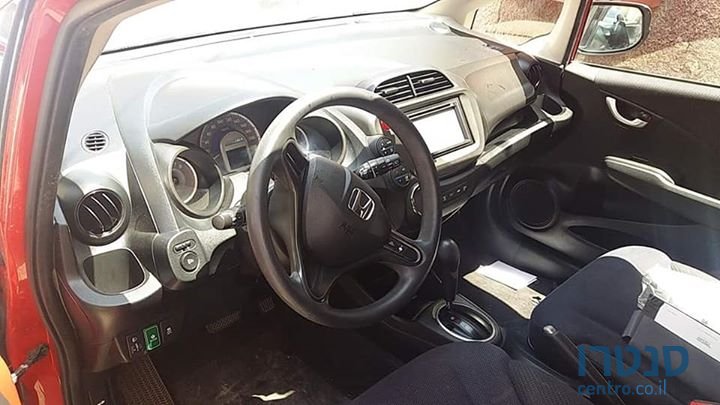 2015' Honda Jazz photo #3