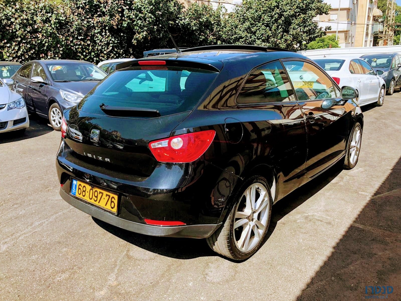 2013' SEAT Ibiza photo #3