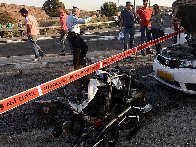 В результате ДТП возле Маалота-Таршихи тяжелые травмы получил мотоциклист