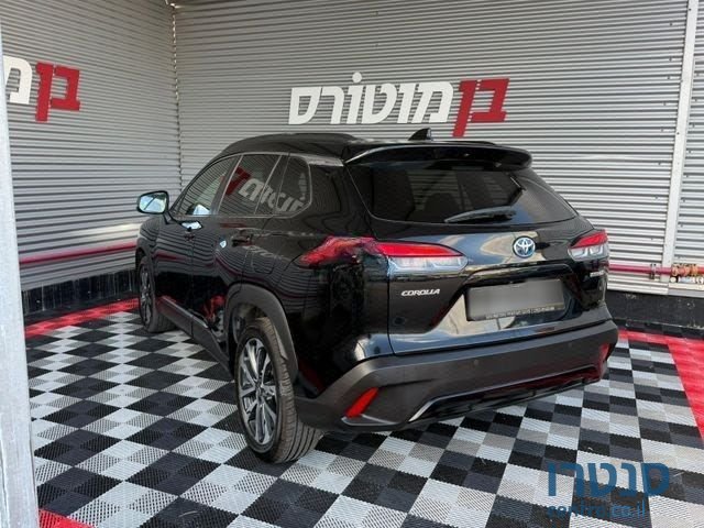 2024' Toyota Corolla Cross טויוטה קורולה קרוס photo #4