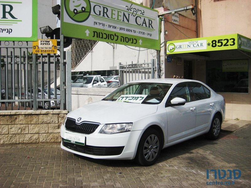 2014' Skoda Octavia photo #2