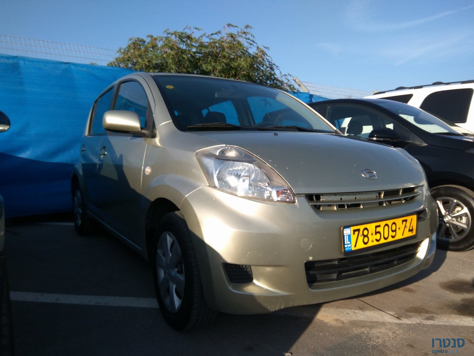 2011' Daihatsu Sirion photo #4