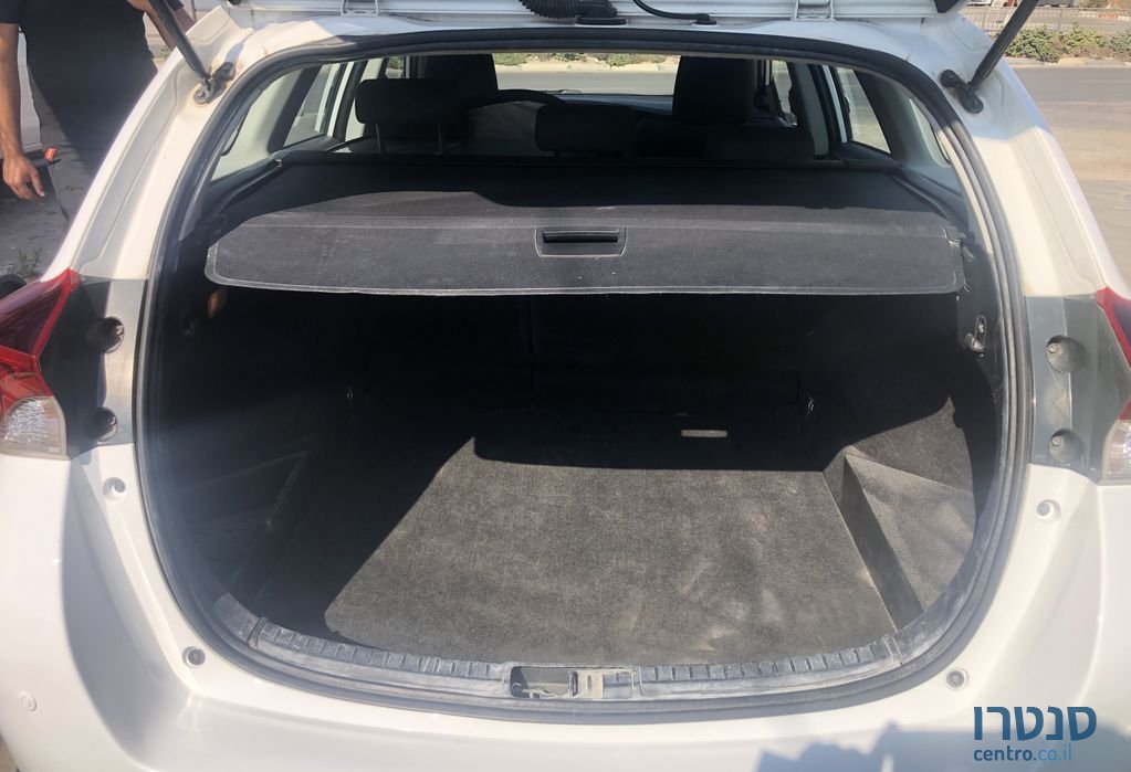 2015' Toyota Auris טויוטה אוריס photo #4