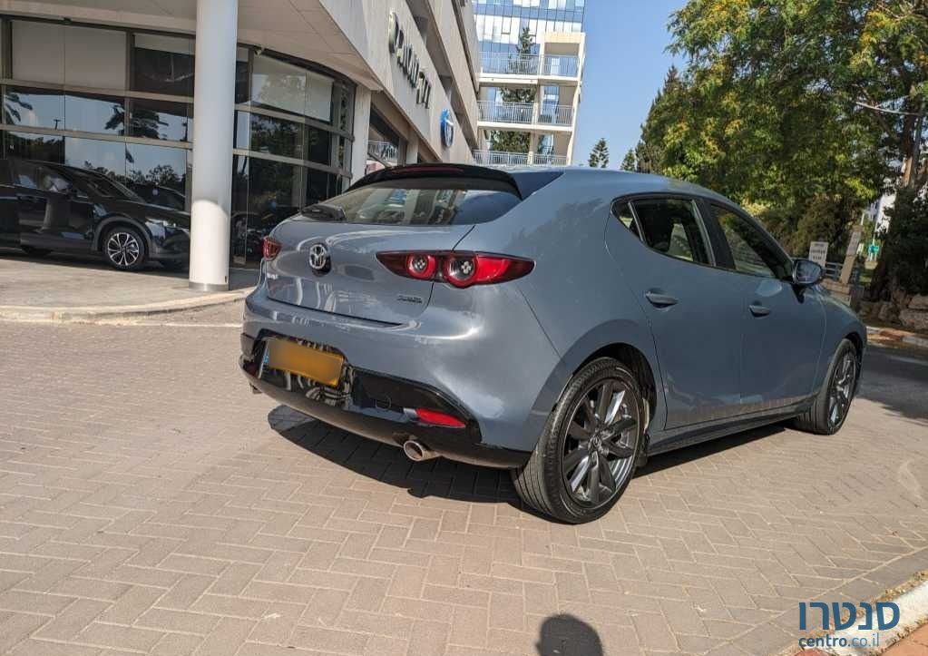 2022' Mazda 3 מאזדה photo #2