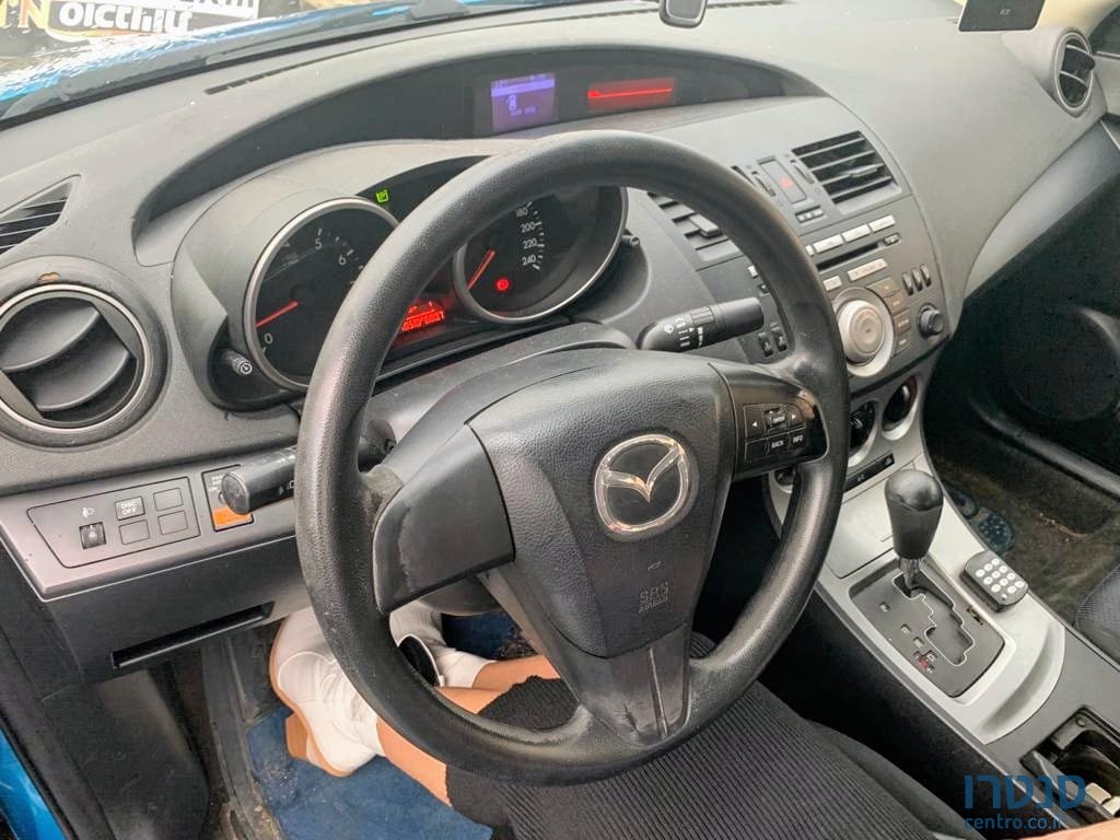 2010' Mazda 3 photo #3