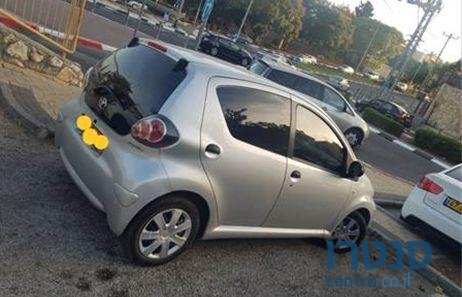2013' Toyota Aygo טויוטה אייגו photo #2
