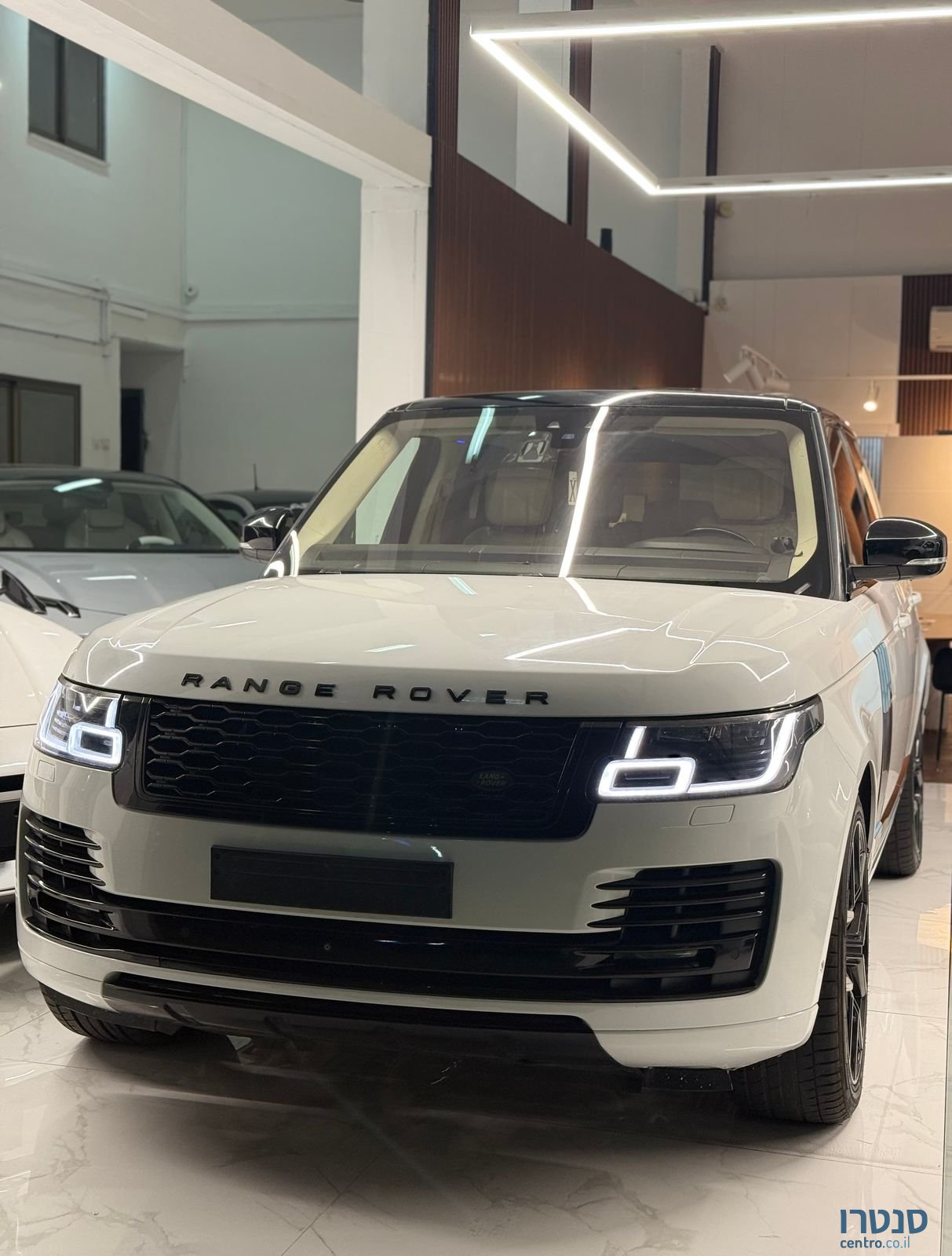 2019' Land Rover Range Rover לנד רובר ריינג' רובר photo #3
