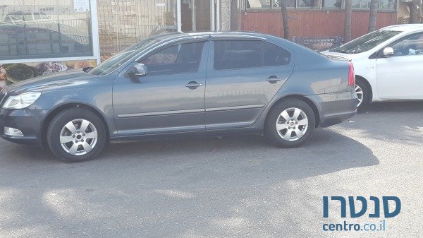2011' Skoda Octavia photo #1