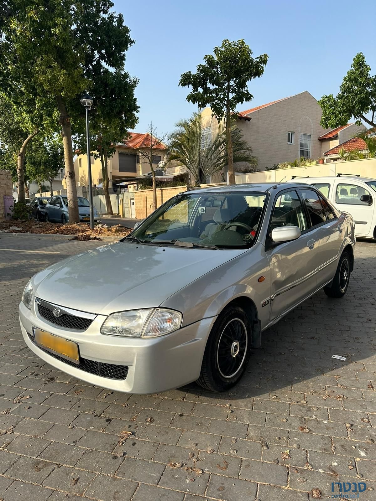 1999' Mazda Levante מאזדה 323 photo #1