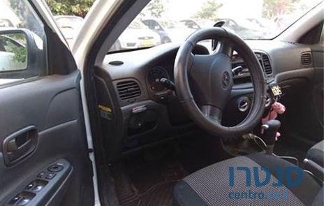 2010' Hyundai Accent יונדאי אקסנט photo #3