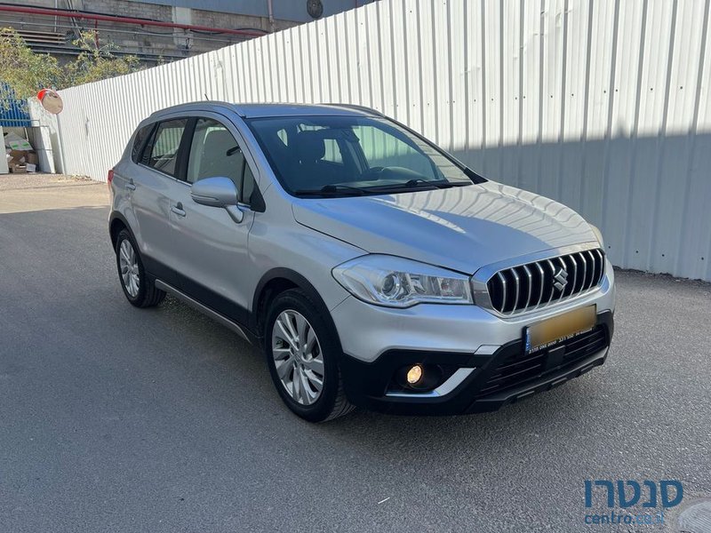 2019' Suzuki SX4 סוזוקי קרוסאובר photo #5