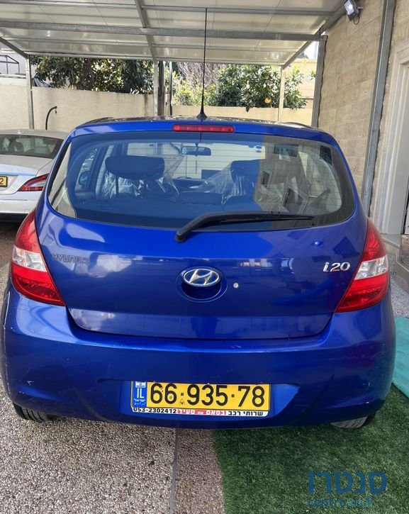 2011' Hyundai i20 יונדאי photo #1