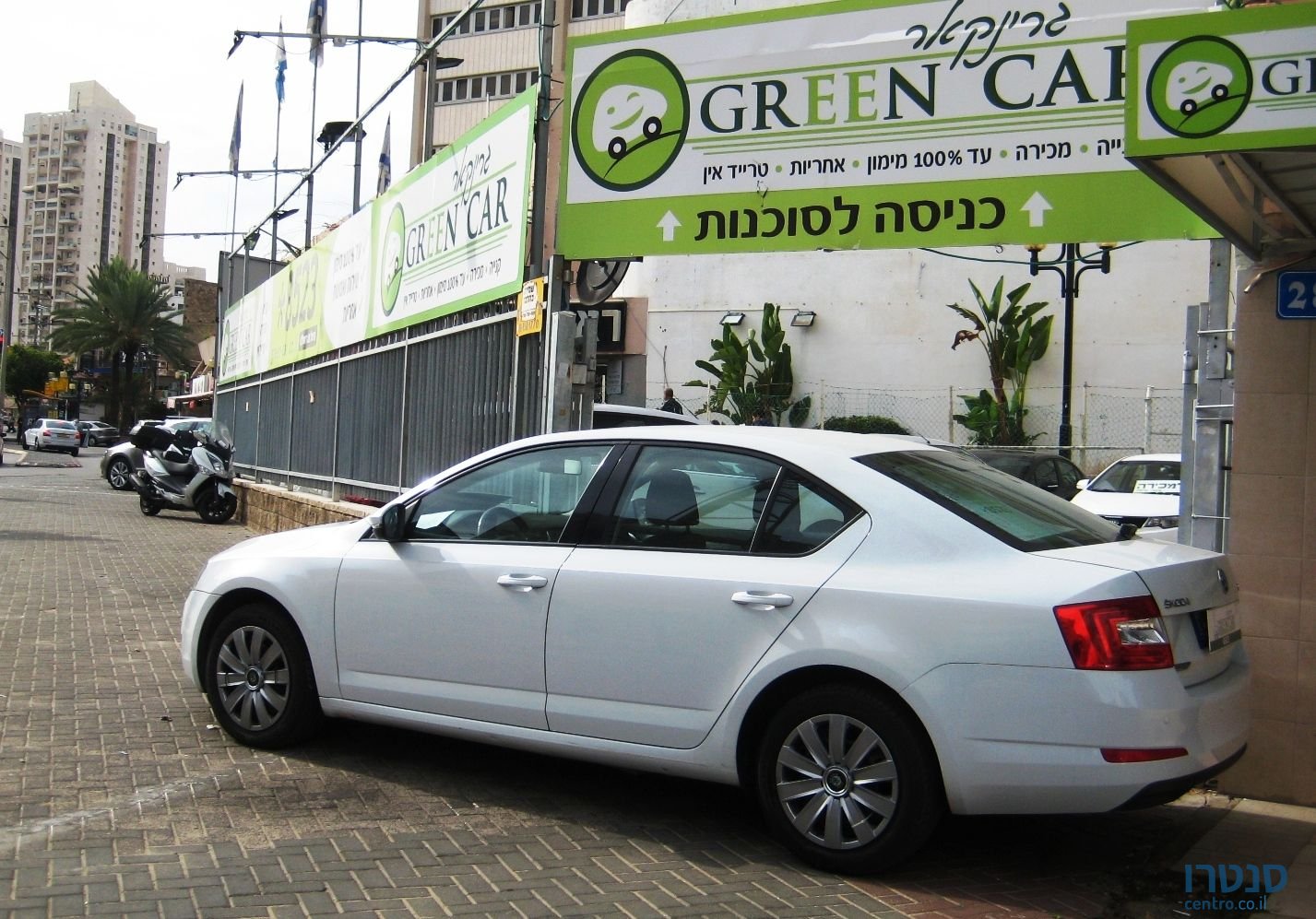 2014' Skoda Octavia photo #3