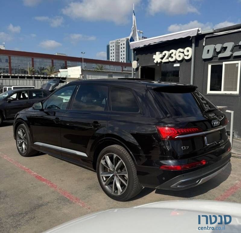 2021' Audi Q7 אאודי photo #3