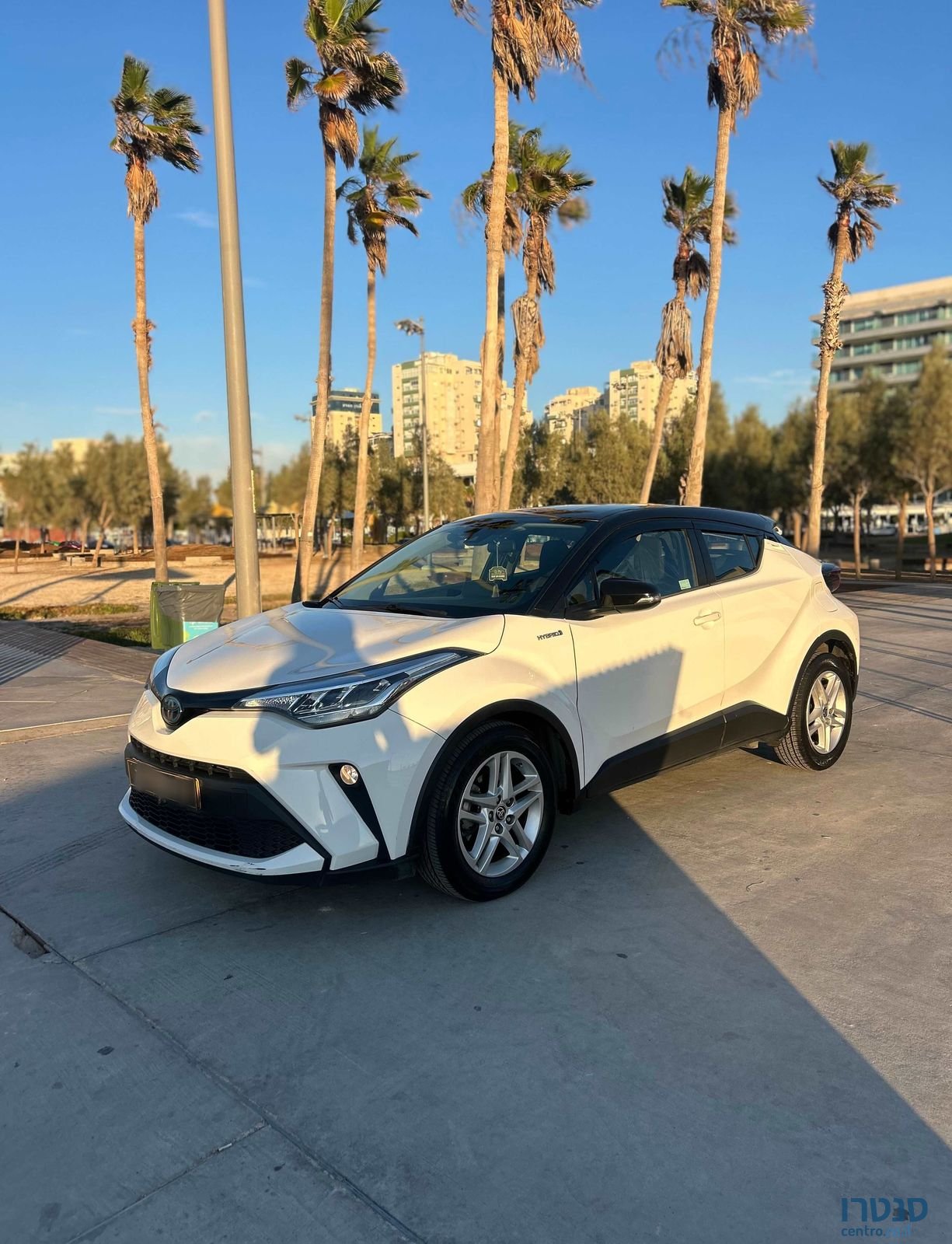 2020' Toyota C-HR טויוטה photo #1