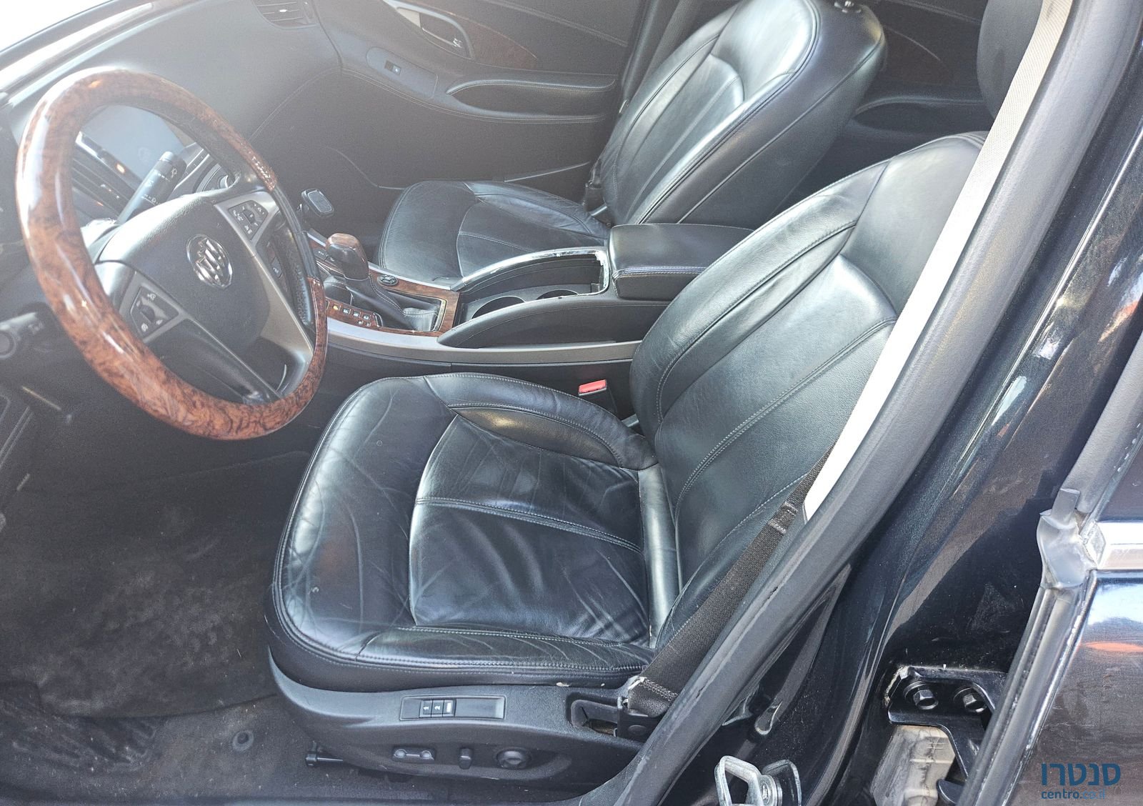 2011' Buick LaCrosse ביואיק לה-קרוס photo #5