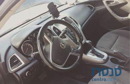 2012' Opel Astra אופל אסטרה photo #1