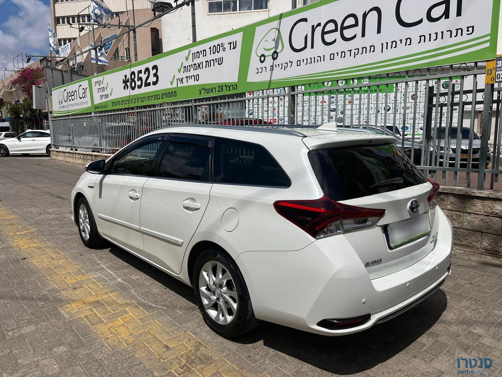 2018' Toyota Auris photo #5