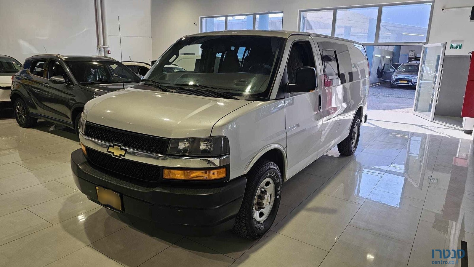 2021' Chevrolet SAVANA photo #1