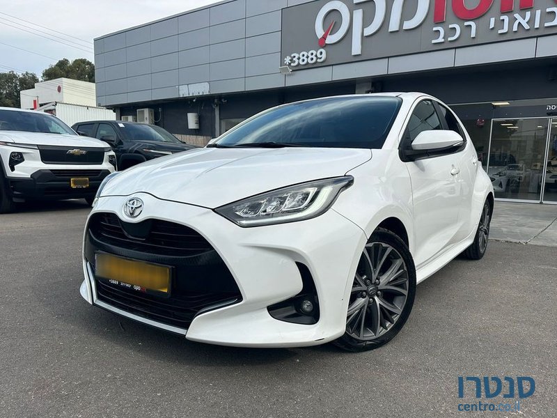 2023' Toyota Yaris טויוטה יאריס photo #3