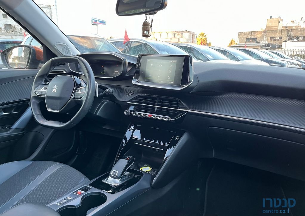 2020' Peugeot 2008 פיג'ו photo #5