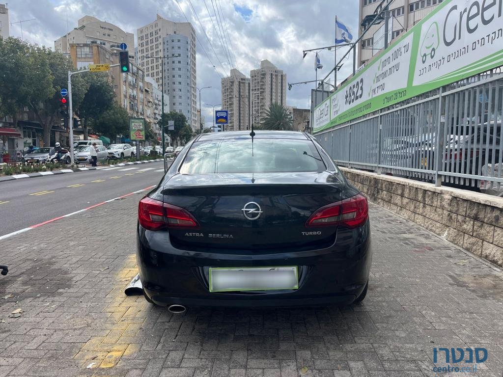 2016' Opel Astra photo #5