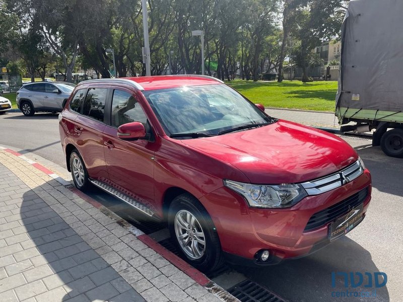 2015' Mitsubishi Outlander מיצובישי אאוטלנדר photo #3