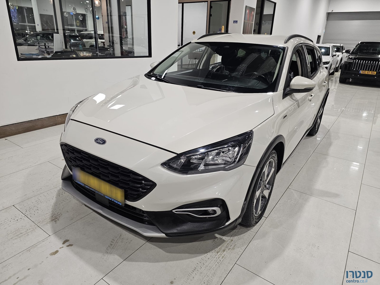2022' Ford Focus סטיישן photo #1