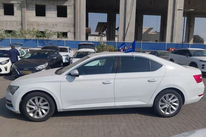 2021' Skoda Superb סקודה סופרב