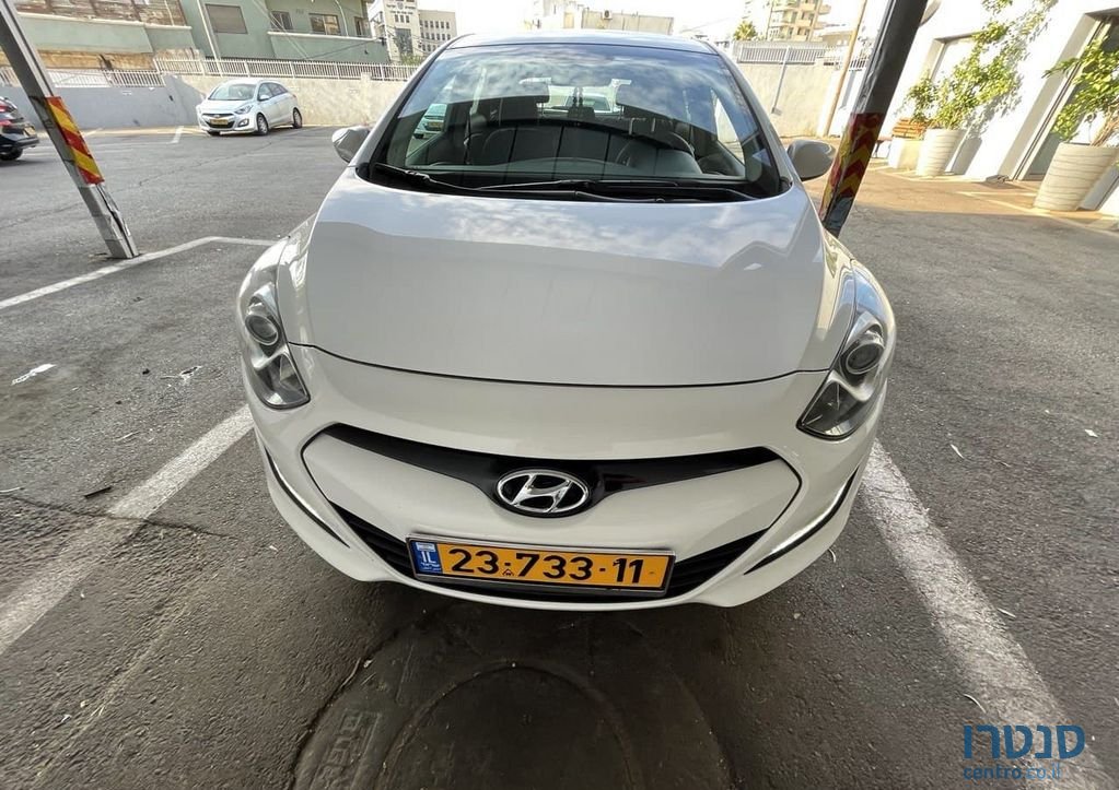 2013' Hyundai i30 יונדאי photo #4