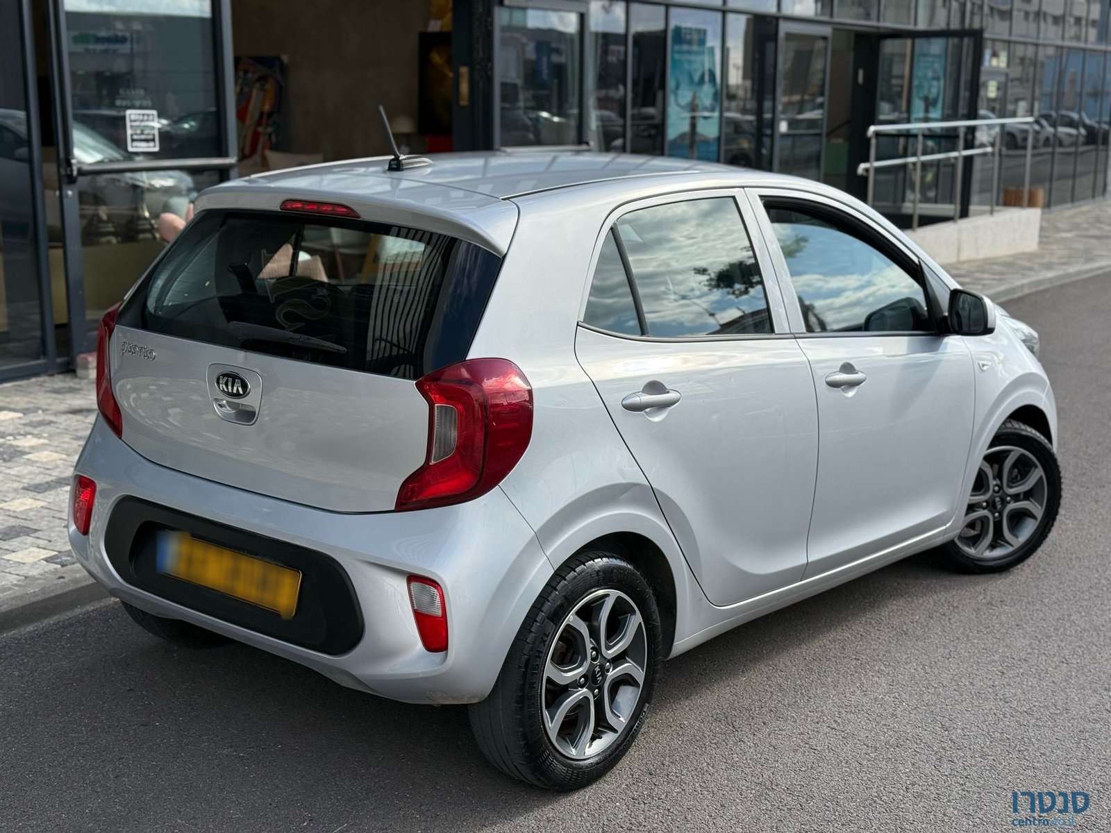 2021' Kia Picanto L X photo #4