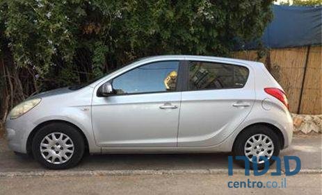 2012' Hyundai i20 יונדאי אינספייר photo #2