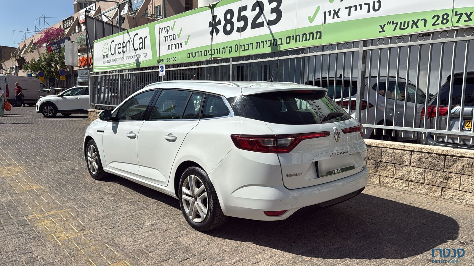 2020' Renault Megane photo #4