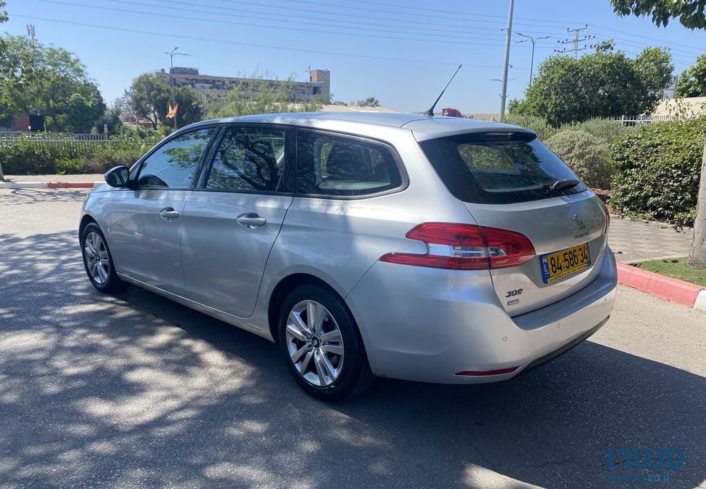 2015' Peugeot 308 פיג'ו photo #2