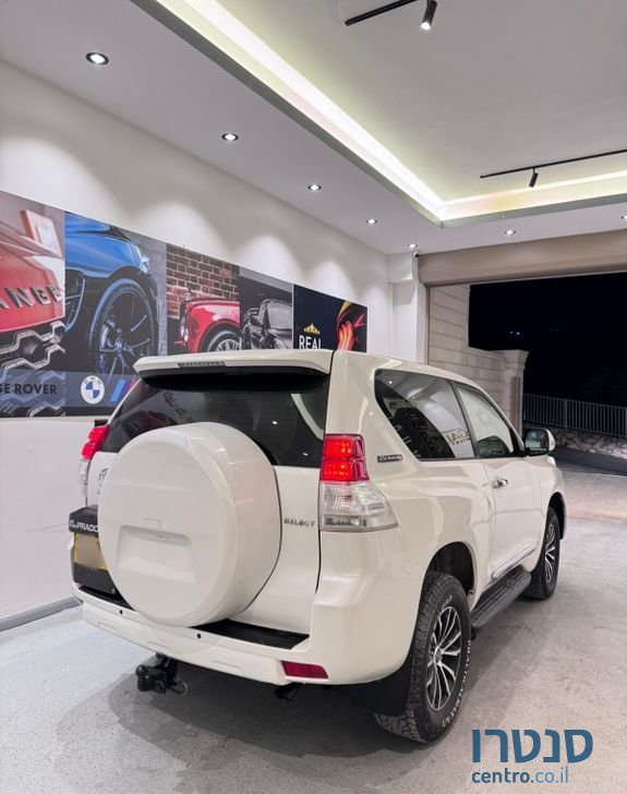 2011' Toyota Land Cruiser טויוטה לנד קרוזר photo #4