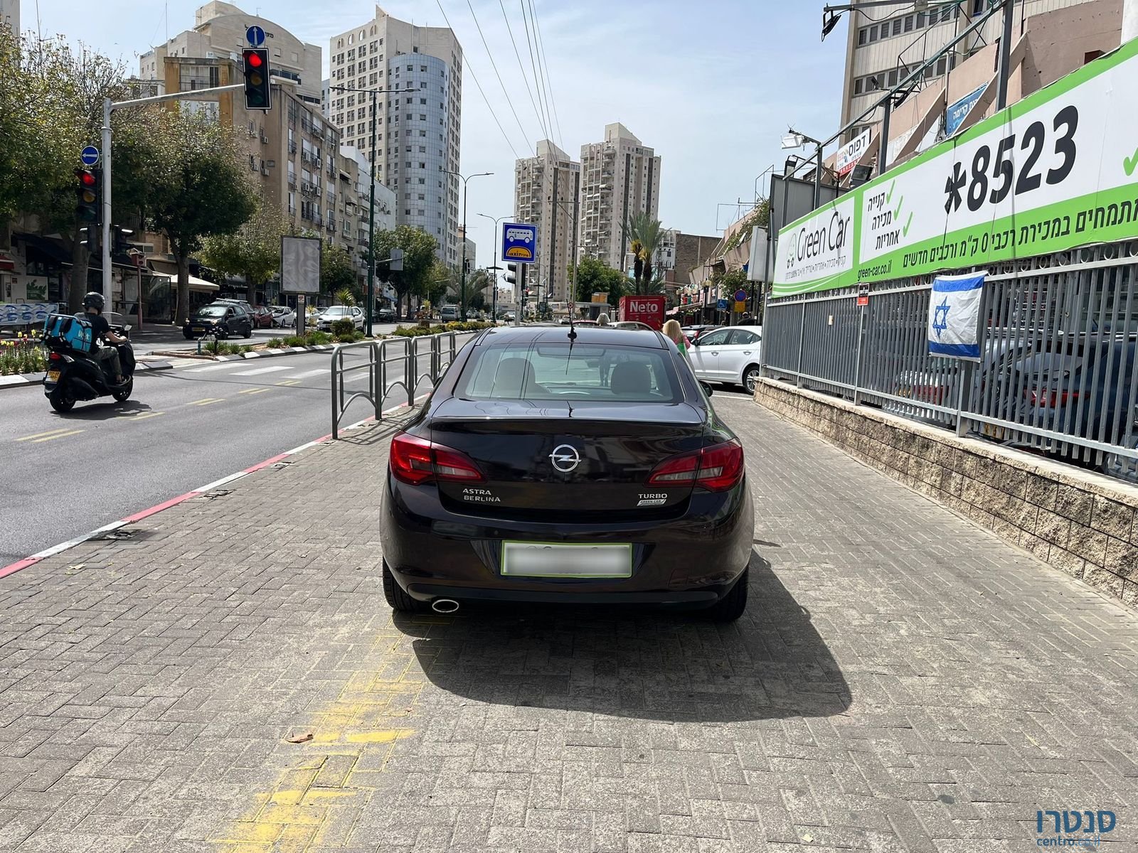 2015' Opel Astra photo #5