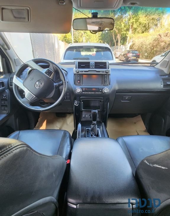 2017' Toyota Land Cruiser טויוטה לנד קרוזר photo #5