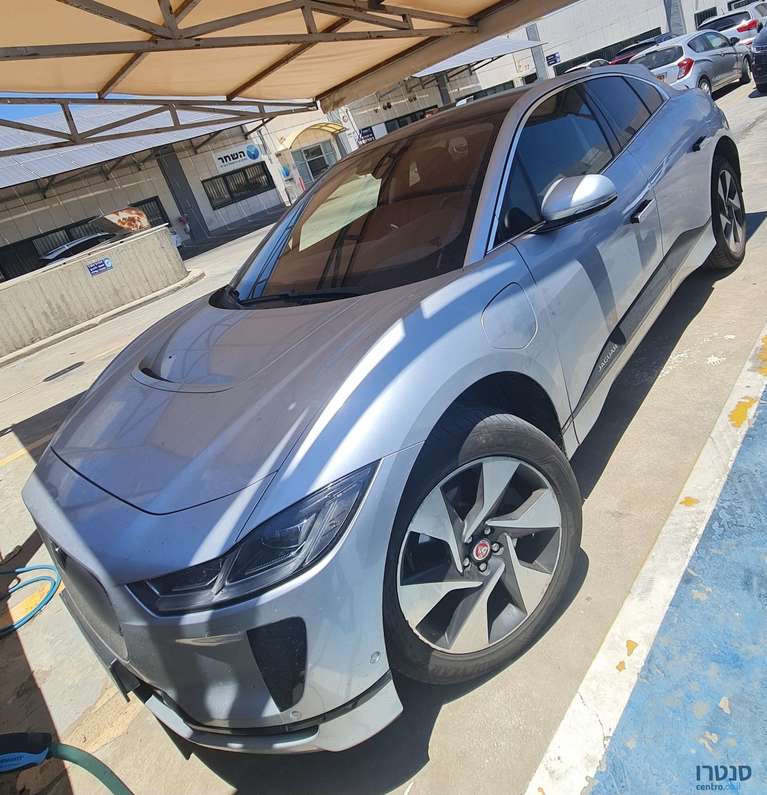 2019' Jaguar XE יגואר photo #1