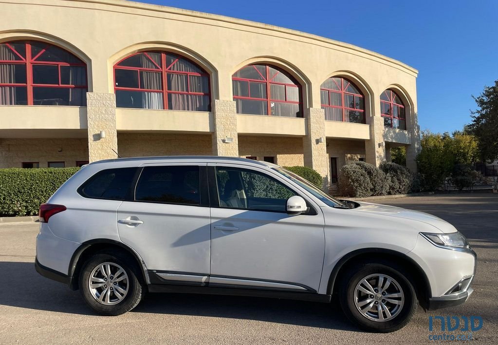 2016' Mitsubishi Outlander מיצובישי אאוטלנדר photo #6