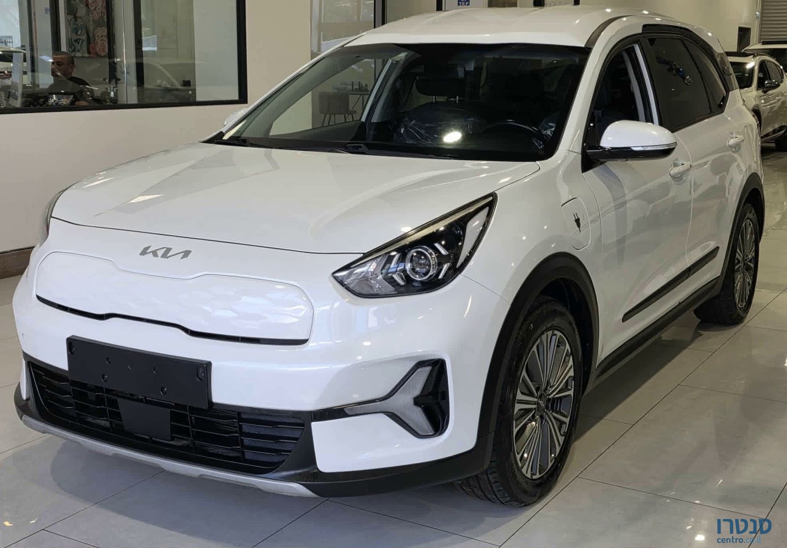 2023' Kia Niro photo #1