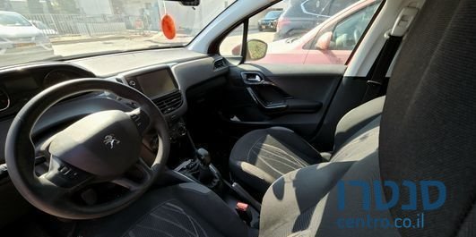 2014' Peugeot 208 פיג'ו photo #3