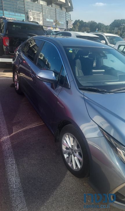 2019' Toyota Corolla טויוטה קורולה photo #2