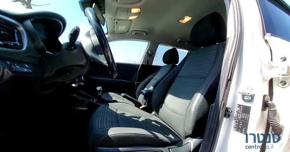 2020' Kia Stonic קיה סטוניק photo #4