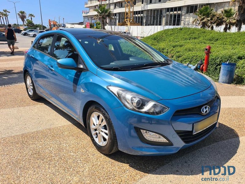 2015' Hyundai i30 יונדאי photo #6