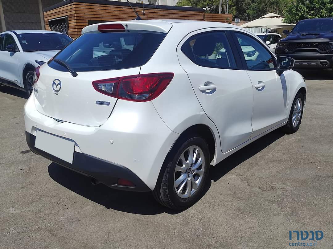 2018' Mazda 2 ACTIVE photo #2