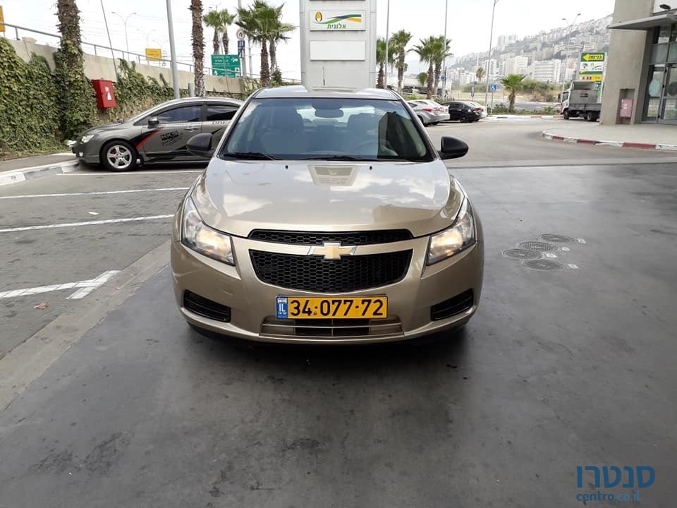 2010' Chevrolet Cruze photo #4