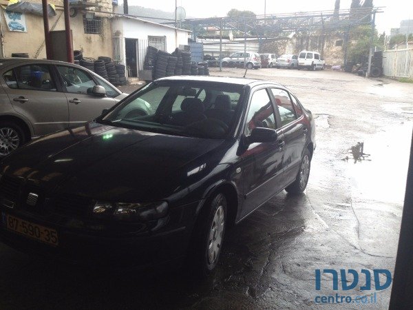 2001' SEAT Toledo photo #1