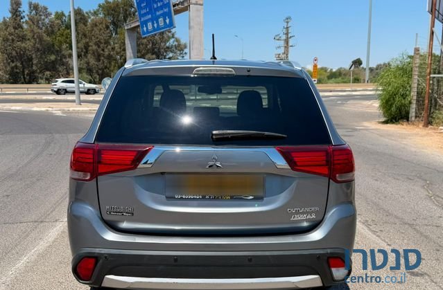 2016' Mitsubishi Outlander מיצובישי אאוטלנדר photo #2